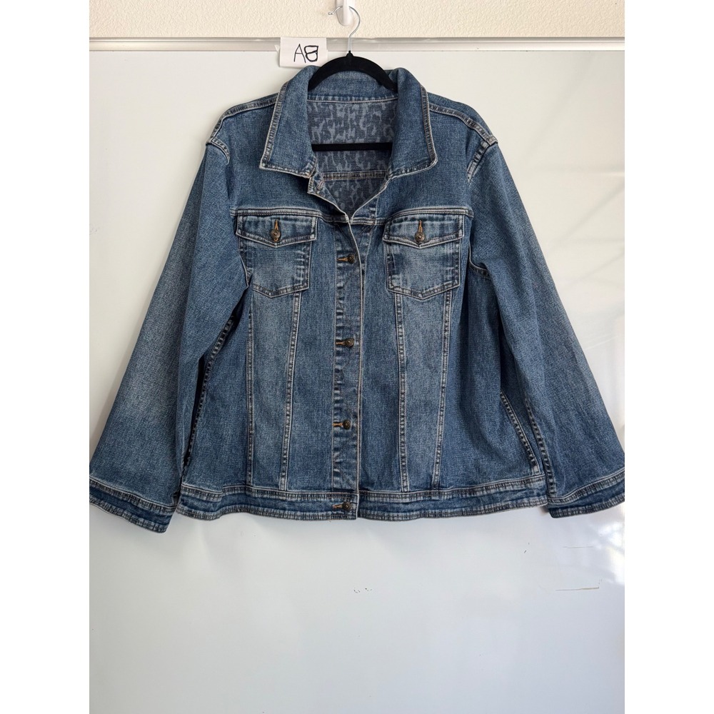 Women Reversible Denim Jacket Blue Leopard Animal Print Trucker Coat Medium Wash